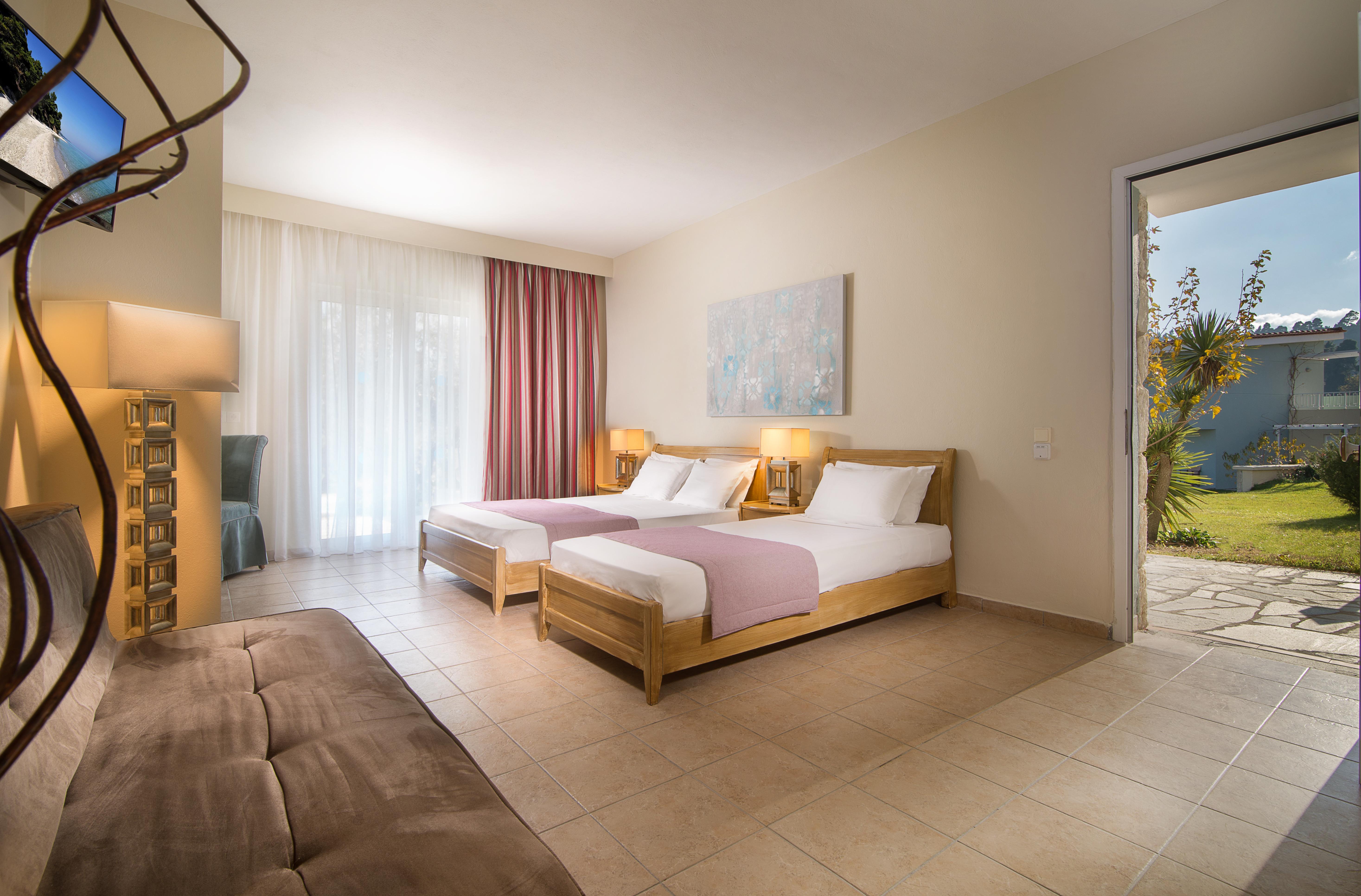Alkion Hotel Kriopigi Luaran gambar